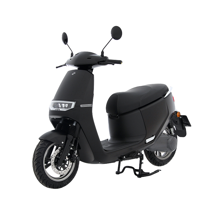 scooter zwart