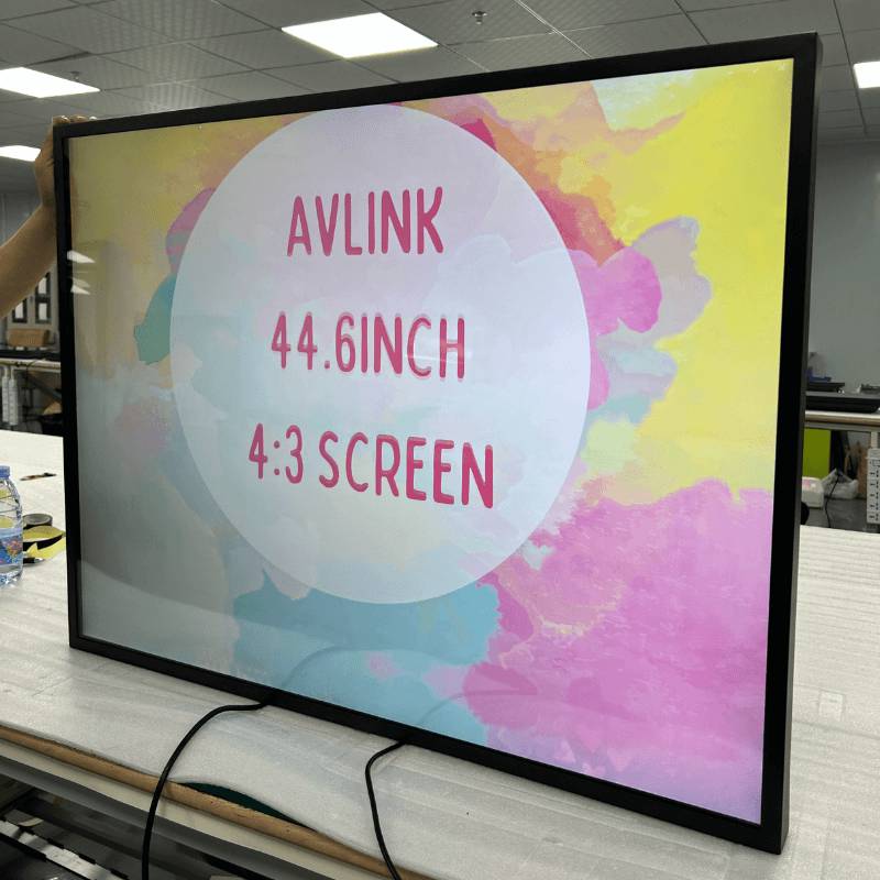 AVLink – Affordable Customized Digital Signage – 4:3 Square Screen